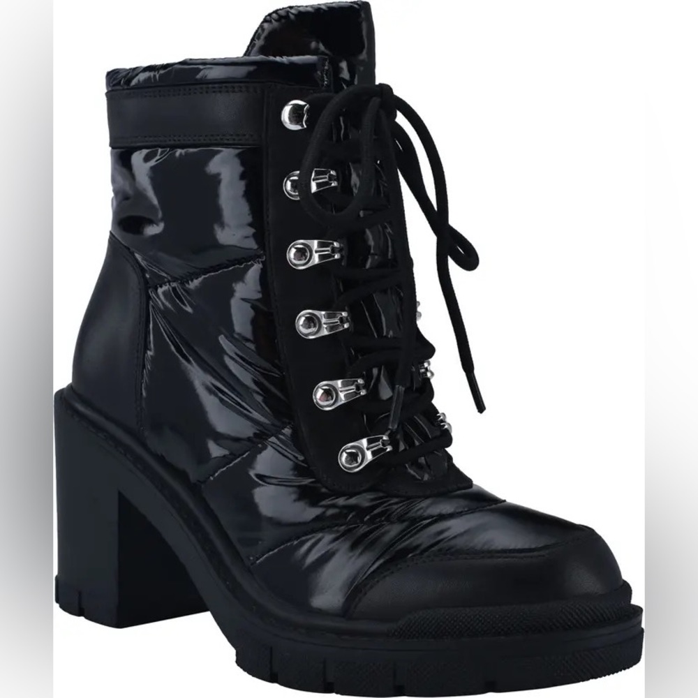 MARC FISHER LTD Vaina Lace-Up Block Heel
Bootie